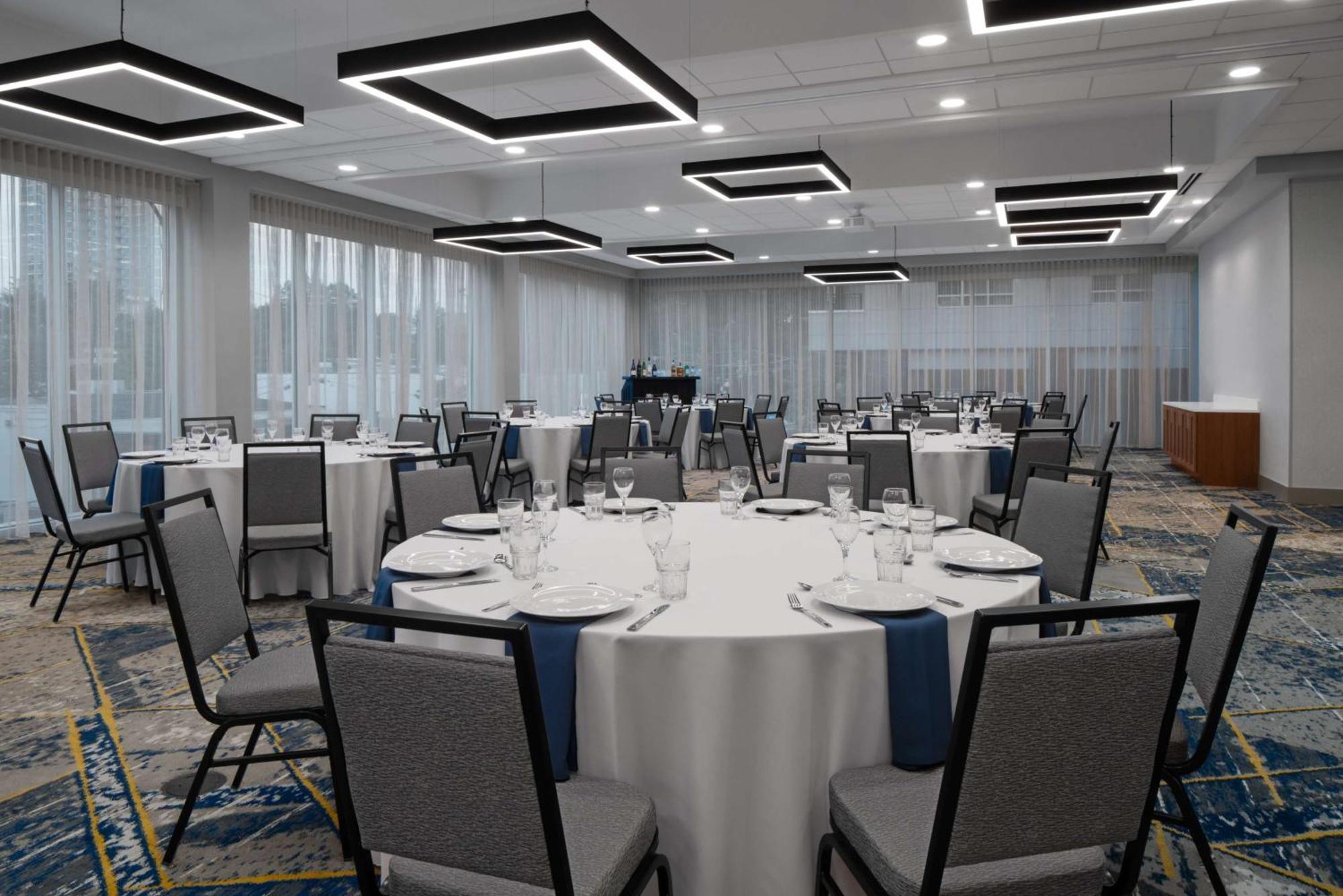 Homewood Suites By Hilton Charlotte Uptown First Ward 외부 사진