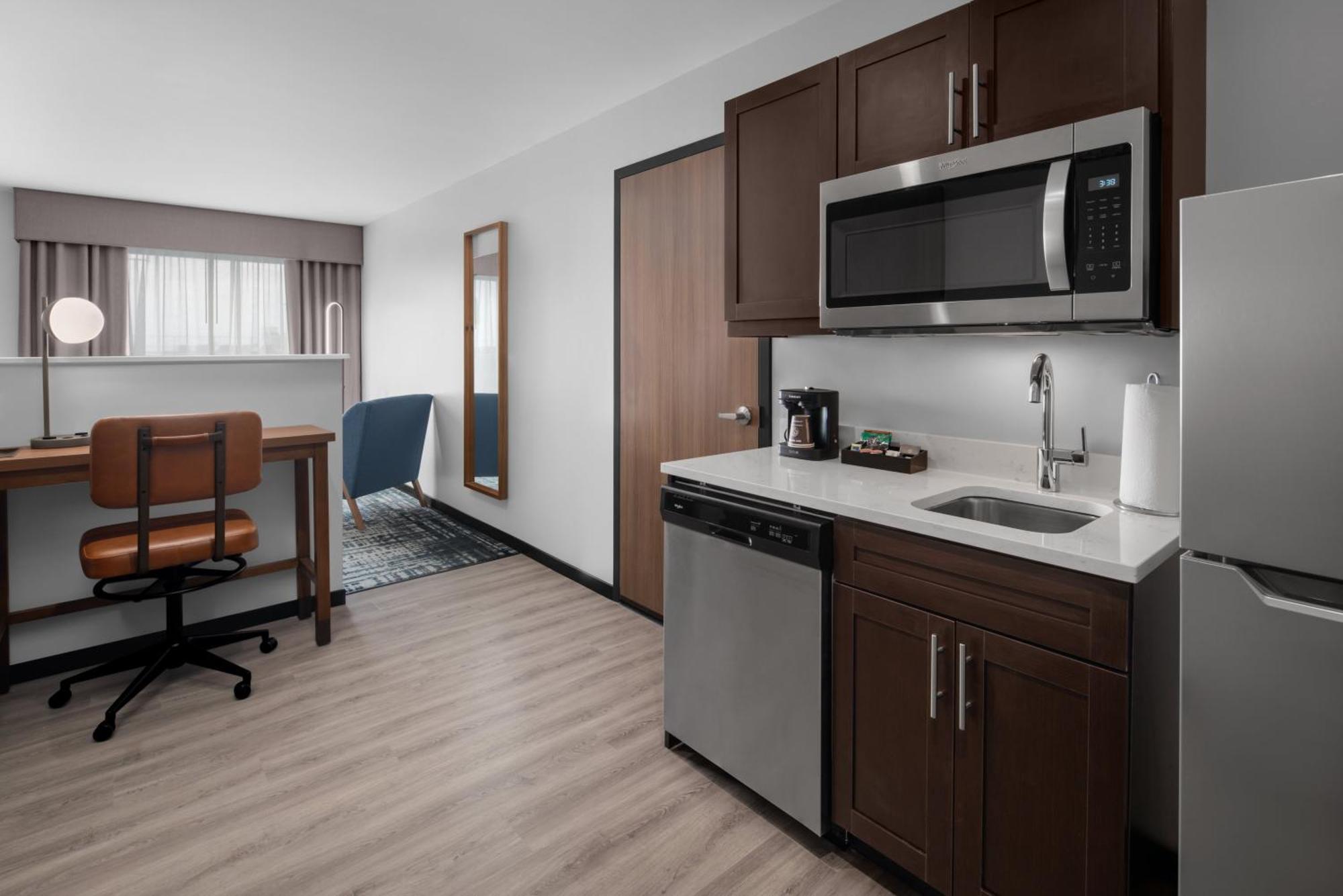 Homewood Suites By Hilton Charlotte Uptown First Ward 외부 사진